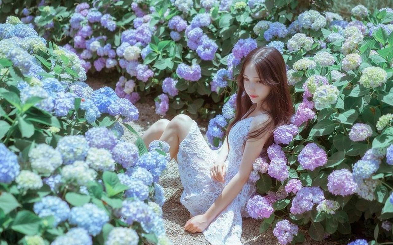 在新疆库尔勒点亮书法“烛光”